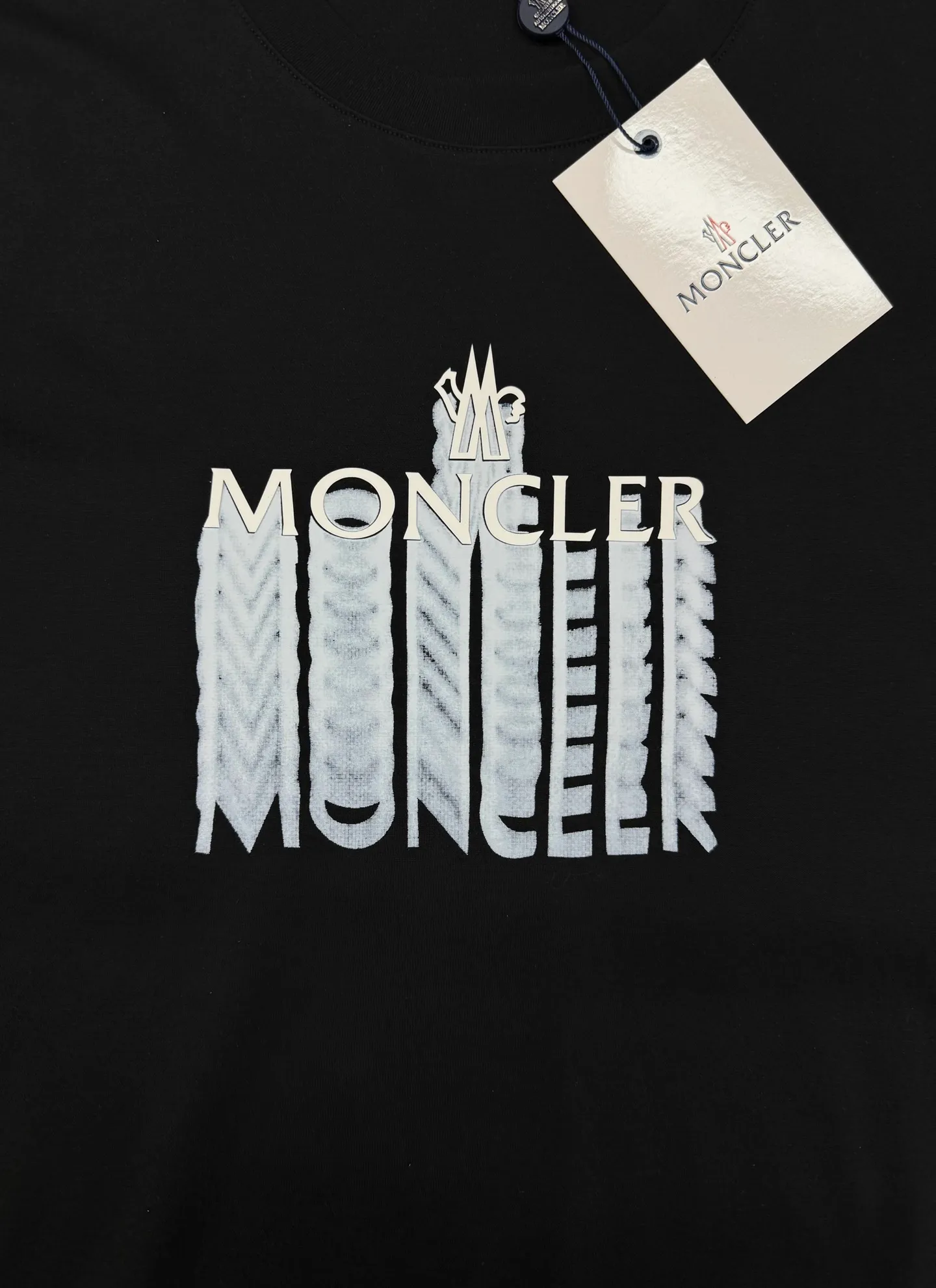 ⚜️Moncler T .26s New Arrival . LOGO ！ 200g . . Breathable， ！！！ ！ ：White.Black.Sizes：M-4XL ❗️（175/140 L）